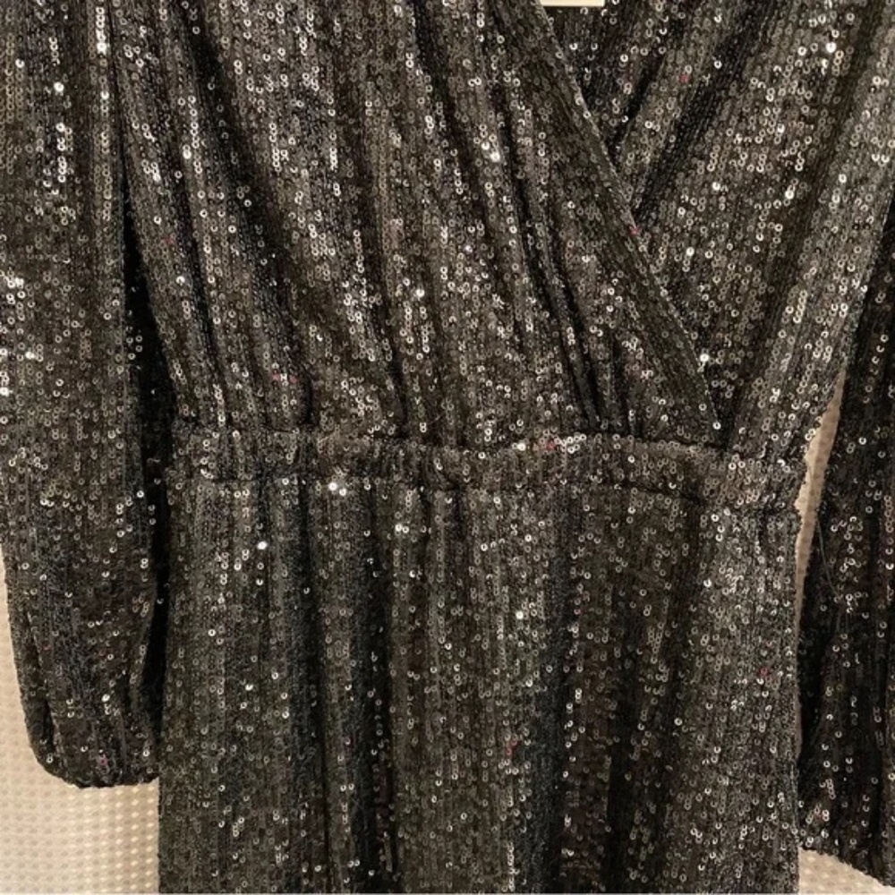 Heartloom Long Sleeve Sequin Glenna Dress - Picture 4 of 13